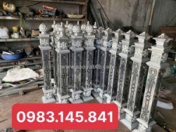 Trụ cầu thang sắt mỹ thuật làm điểm nhấn