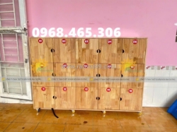 Tủ gỗ đựng chăn gối mầm non, tủ cặp dép trẻ em bằng gỗ