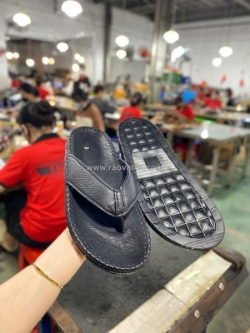 Xưởng dép da cho shop muốn mở rộng thêm ngành hàng