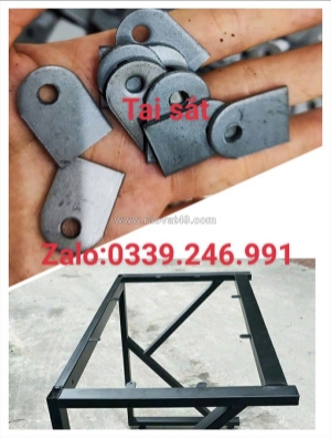 Xưởng sản xuất tai sắt liên kết mặt bàn