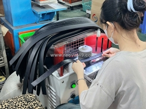 Xưởng thắt lưng da pu microfiber nhận làm mẫu cho shop